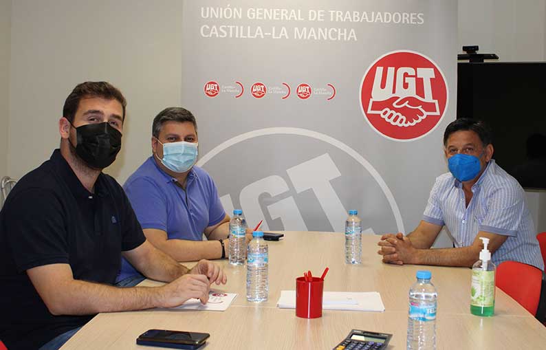 UGT CLM y UPA Castilla-La Mancha valoran la medida de vincular los pagos de la PAC al cumplimiento de la normativa laboral