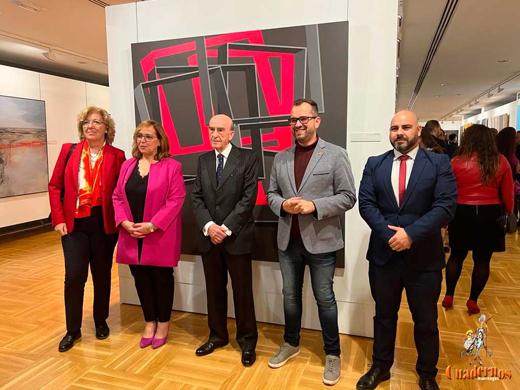 Inaugurada la Exposición de las obras del XXI Certamen Cultural "Virgen de las Viñas" de Tomelloso