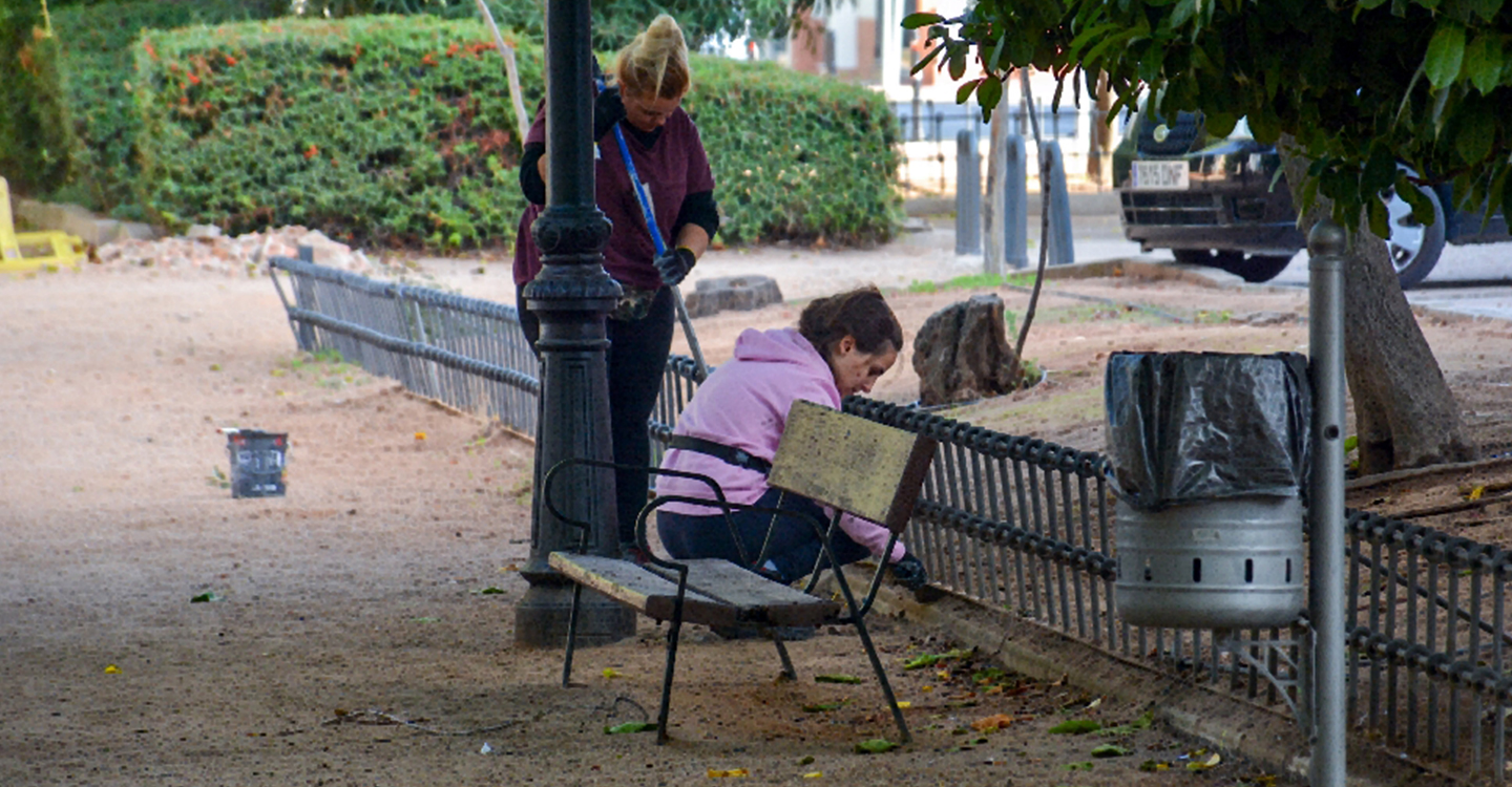 Redes de riego nuevas y otras mejoras en el parque Urbano Martínez