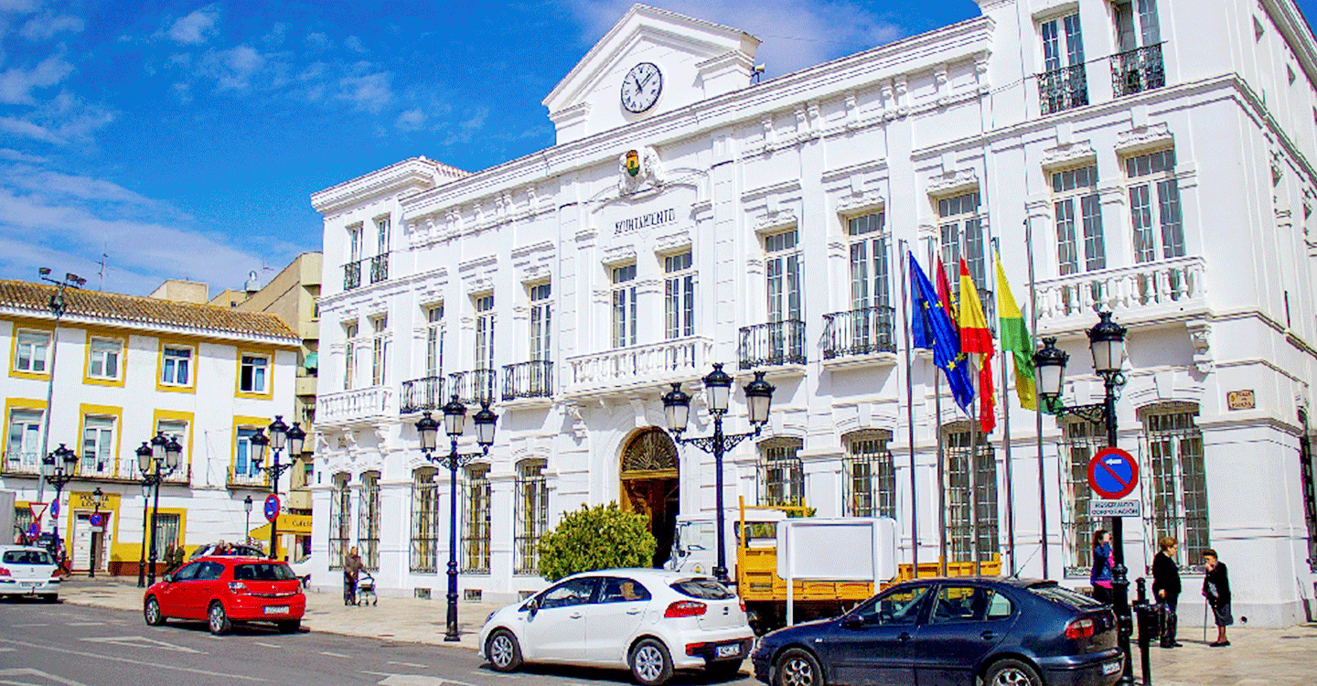 El pleno municipal aprueba por unanimidad la cesión de la Escuela Infantil Mediodía para su uso como base temporal del 112