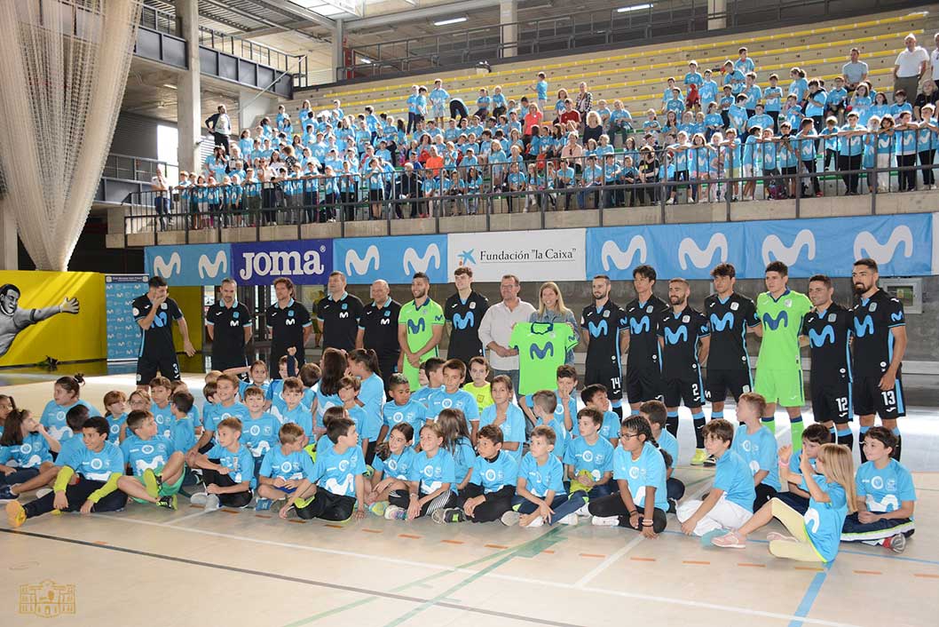 400 niños participan en una actividad de promoción del Movistar Inter FS

