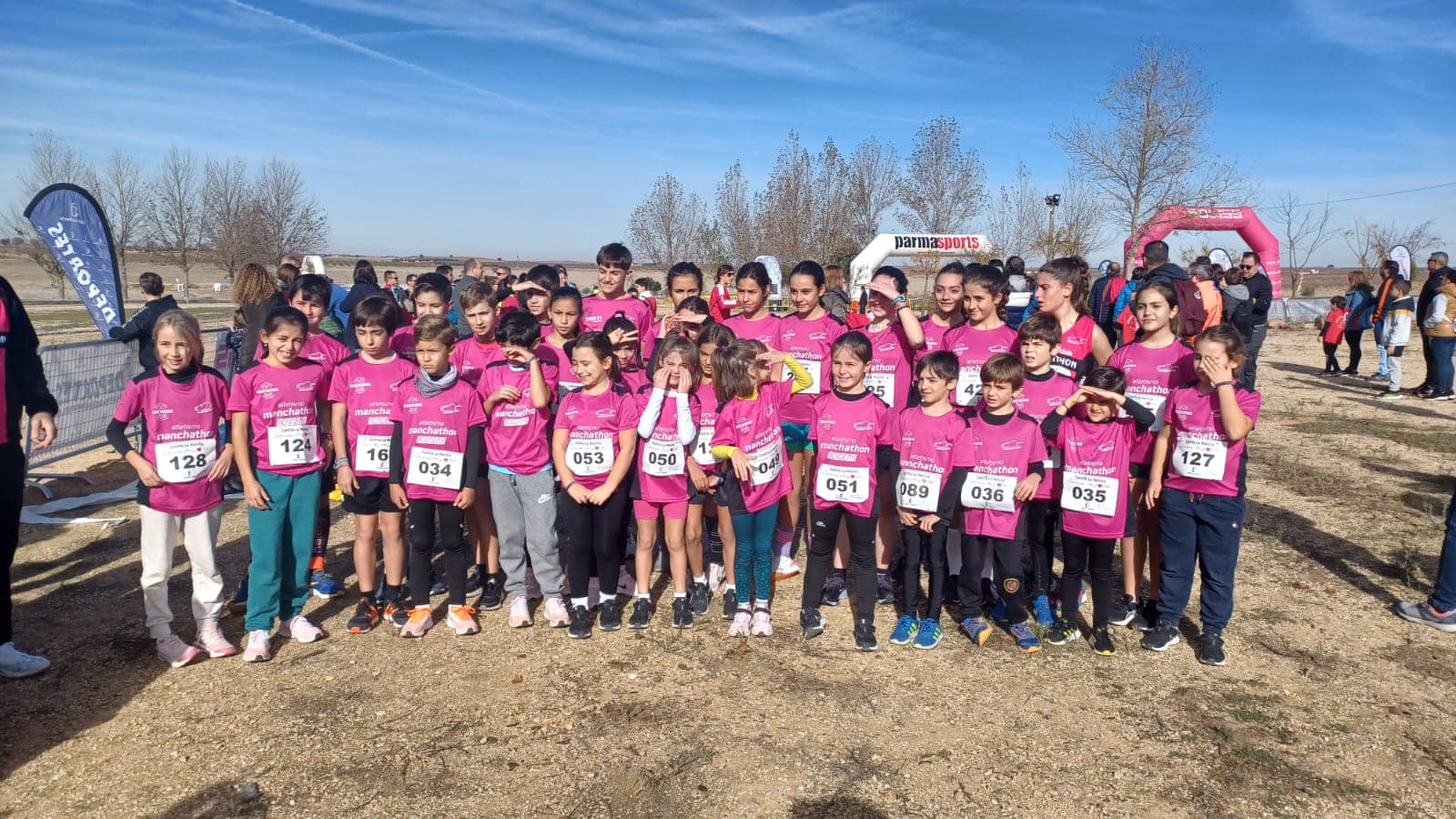 42 Mini Manchathones compiten en el Cross de Pedro Muñoz consiguiendo un total de 4 podiums