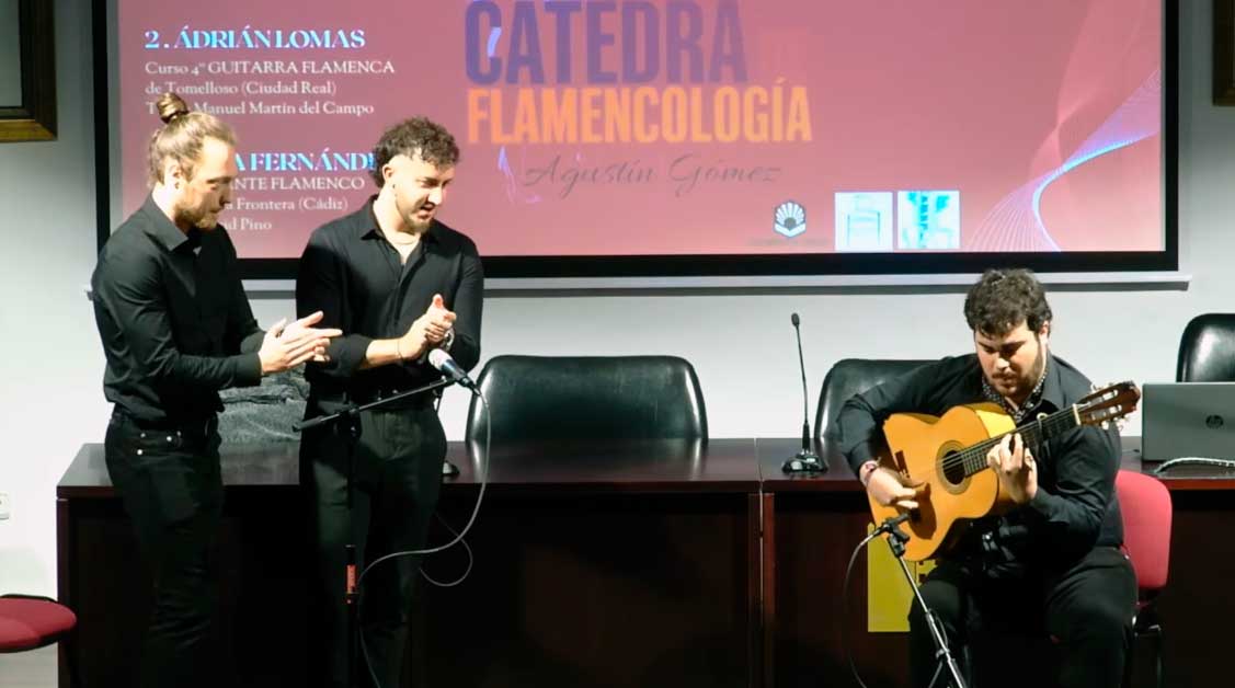 Adrián Lomas: “Se está perdiendo el olor de los palos del flamenco”