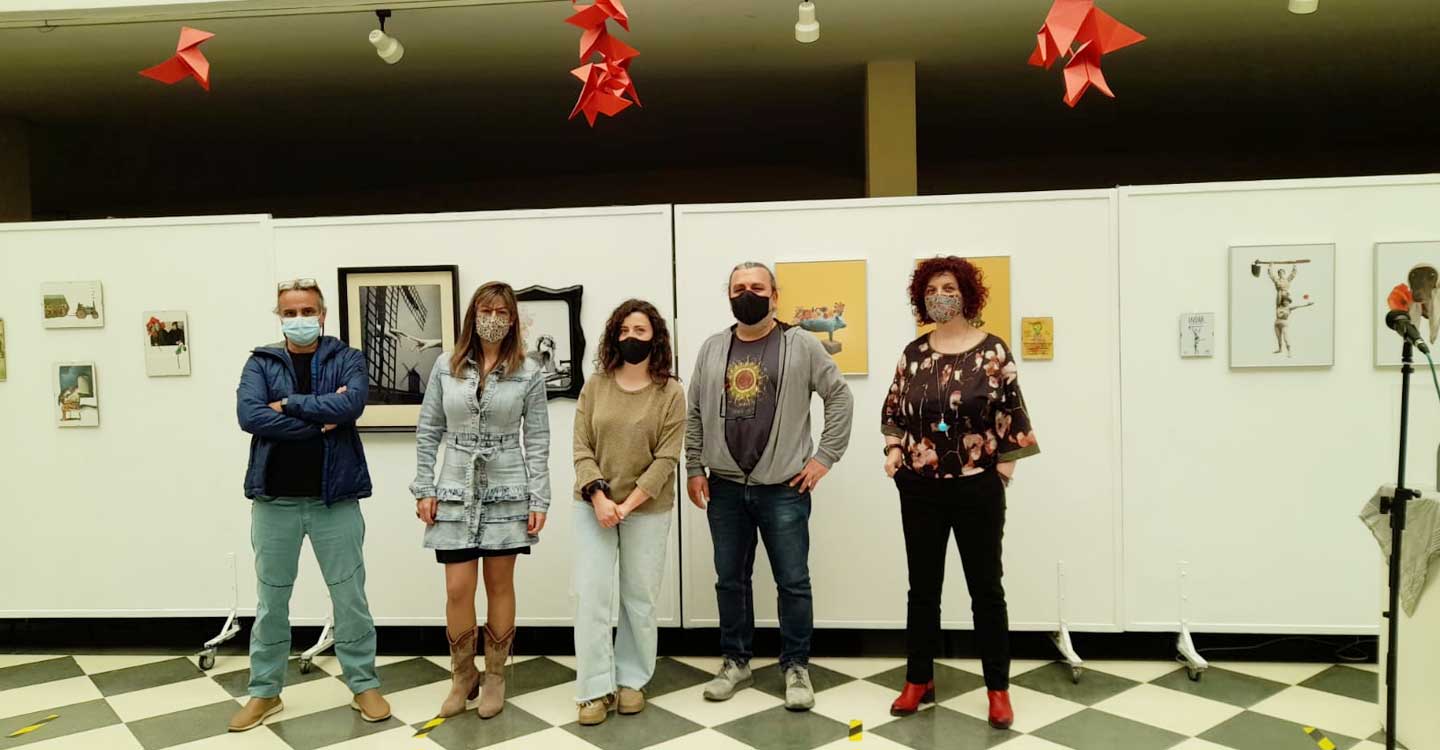 Aroha Morales inaugura con sus 25 collages la exposición “Corta y Siembra” en la EASDAL de Tomelloso