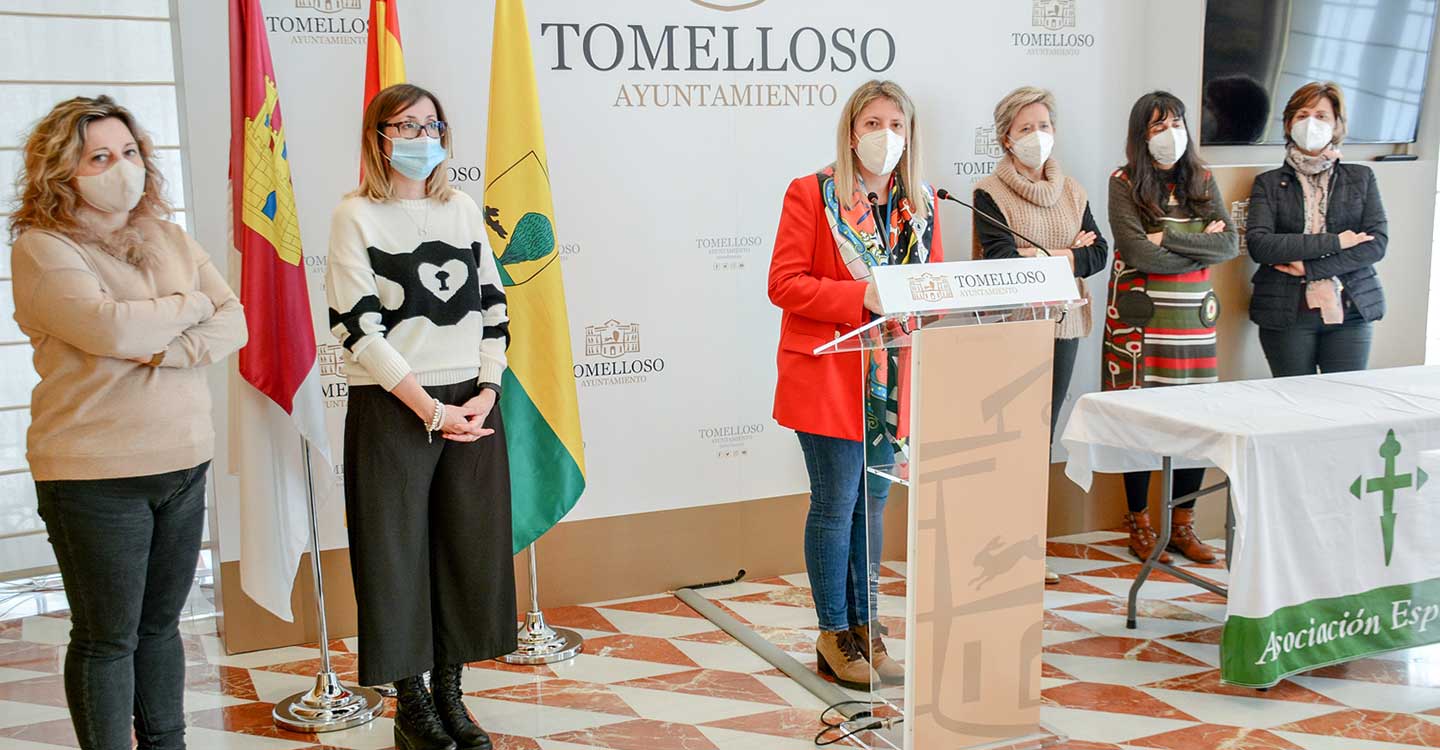 Ayuntamiento de Tomelloso y AECC visibilizan el Día Mundial contra el Cáncer con la lectura de un manifiesto
