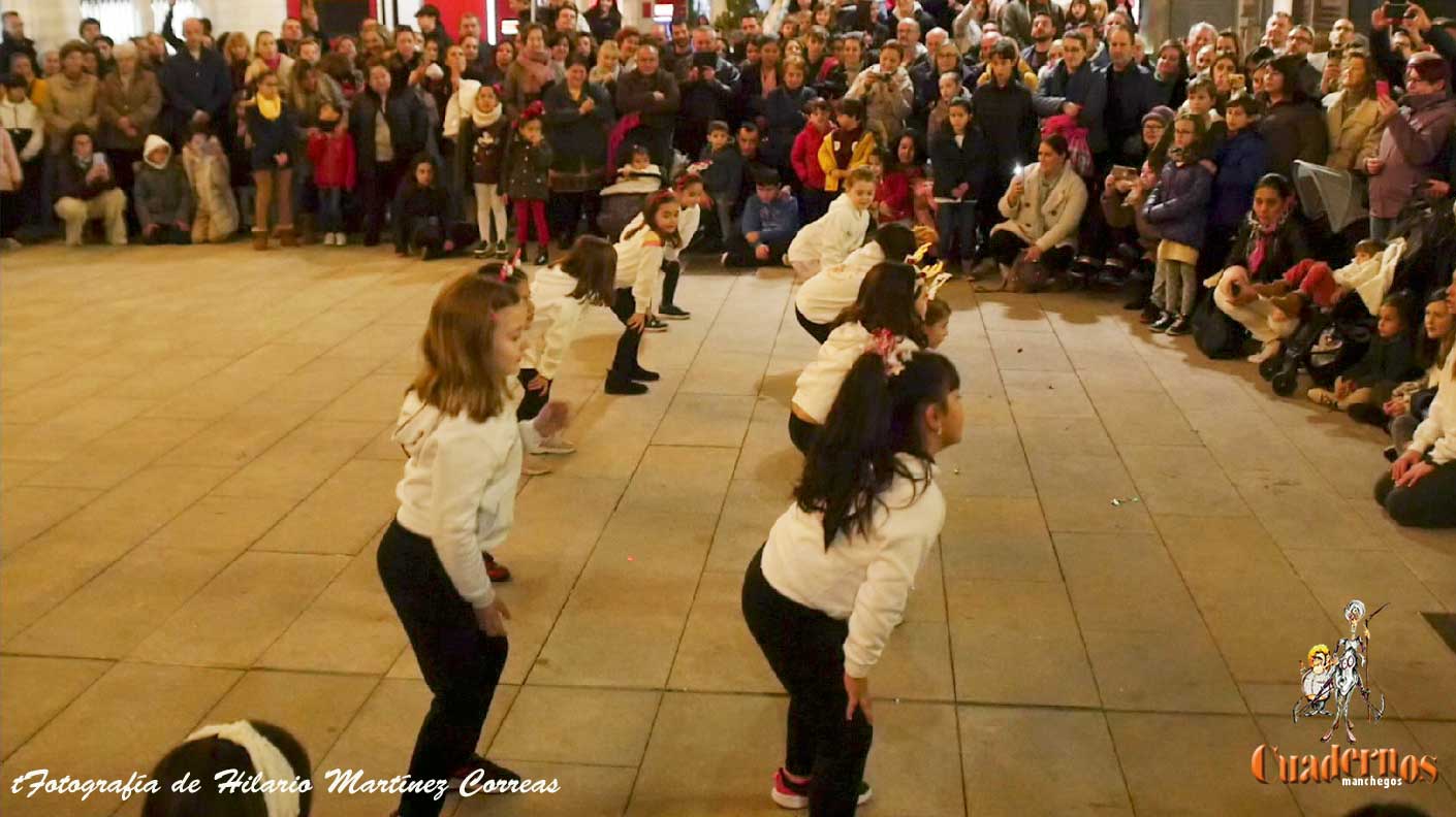 Mucho arte, felicidad e ilusión con la magnífica actuación del estudio de danza de Lidia Gorrachategui