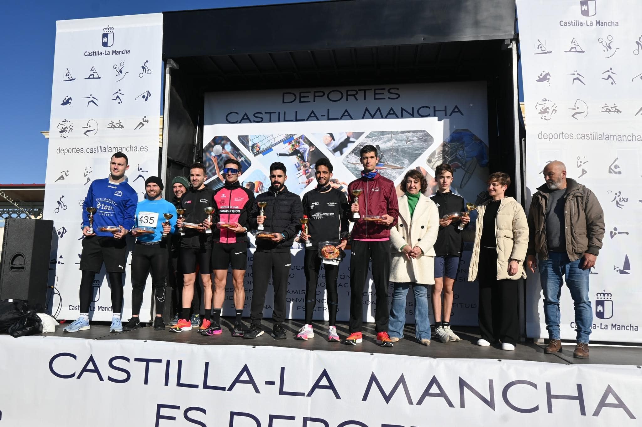 6 Premios en categorías absolutas para el Manchathon en la I Carrera del Roscón de Socuéllamos