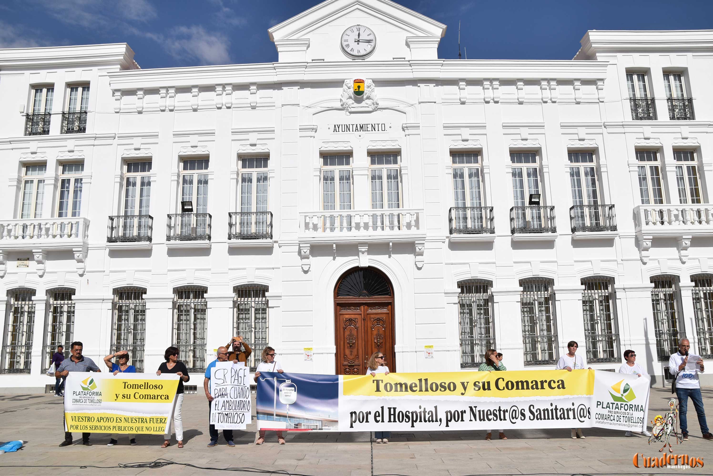 La Plataforma Pro Servicios convoca una concentración en la Plaza de España para seguir reclamando al Gobierno de Castilla-La Mancha la UCI y el cumplimiento del Plan Funcional 