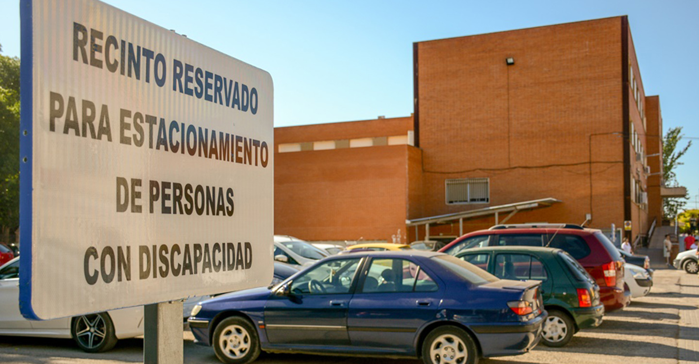 El Ayuntamiento de Tomelloso habilita un aparcamiento exclusivo para discapacitados junto al ferial
