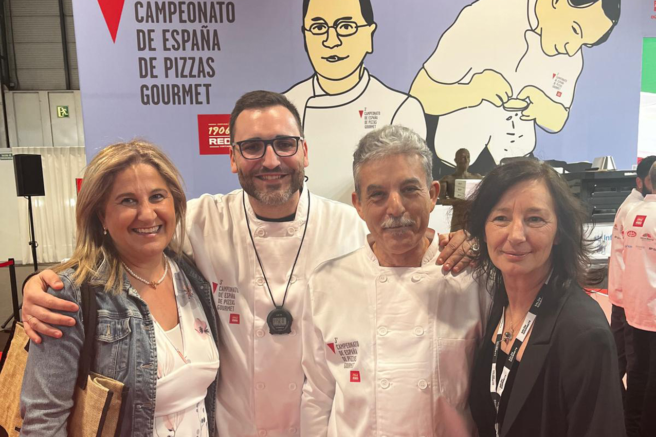 Eloísa Perales visita el Salón Gourmet donde ha habido destacada presencia y triunfos de chefs tomelloseros