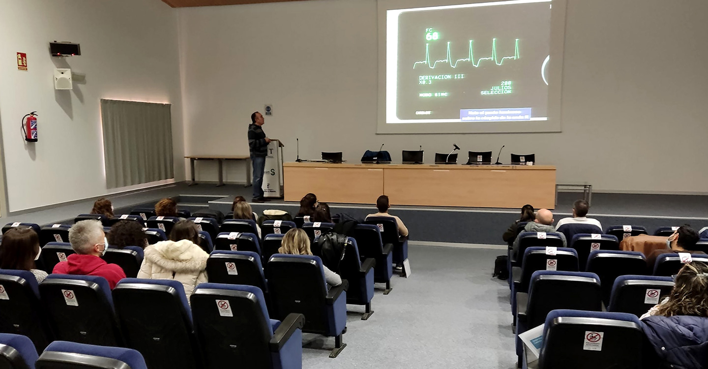 El Hospital de Tomelloso forma a 30 profesionales sanitarios en cuidados de enfermería de pacientes graves