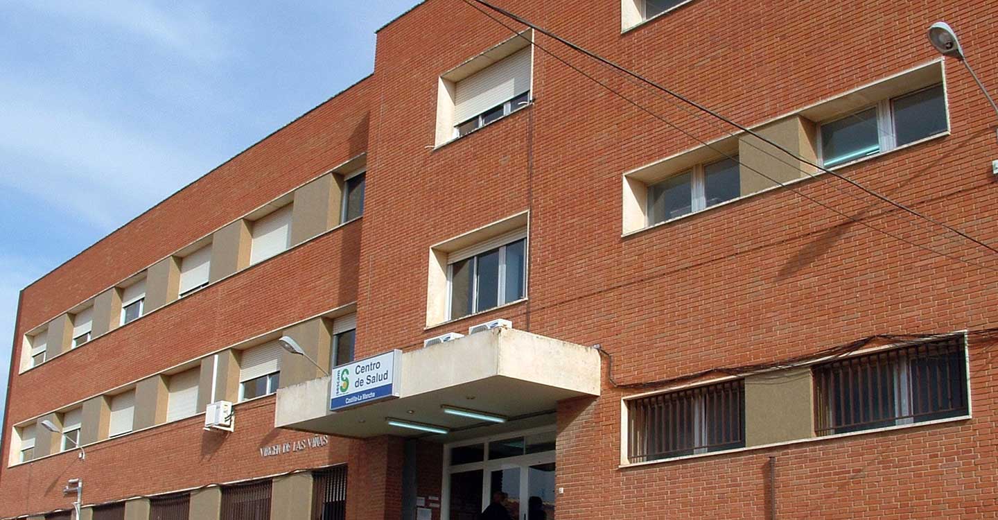 IU Tomelloso critica las colas enormes que se están produciendo para la vacunación contra la gripe en el Centro de Salud número 1 de Tomelloso