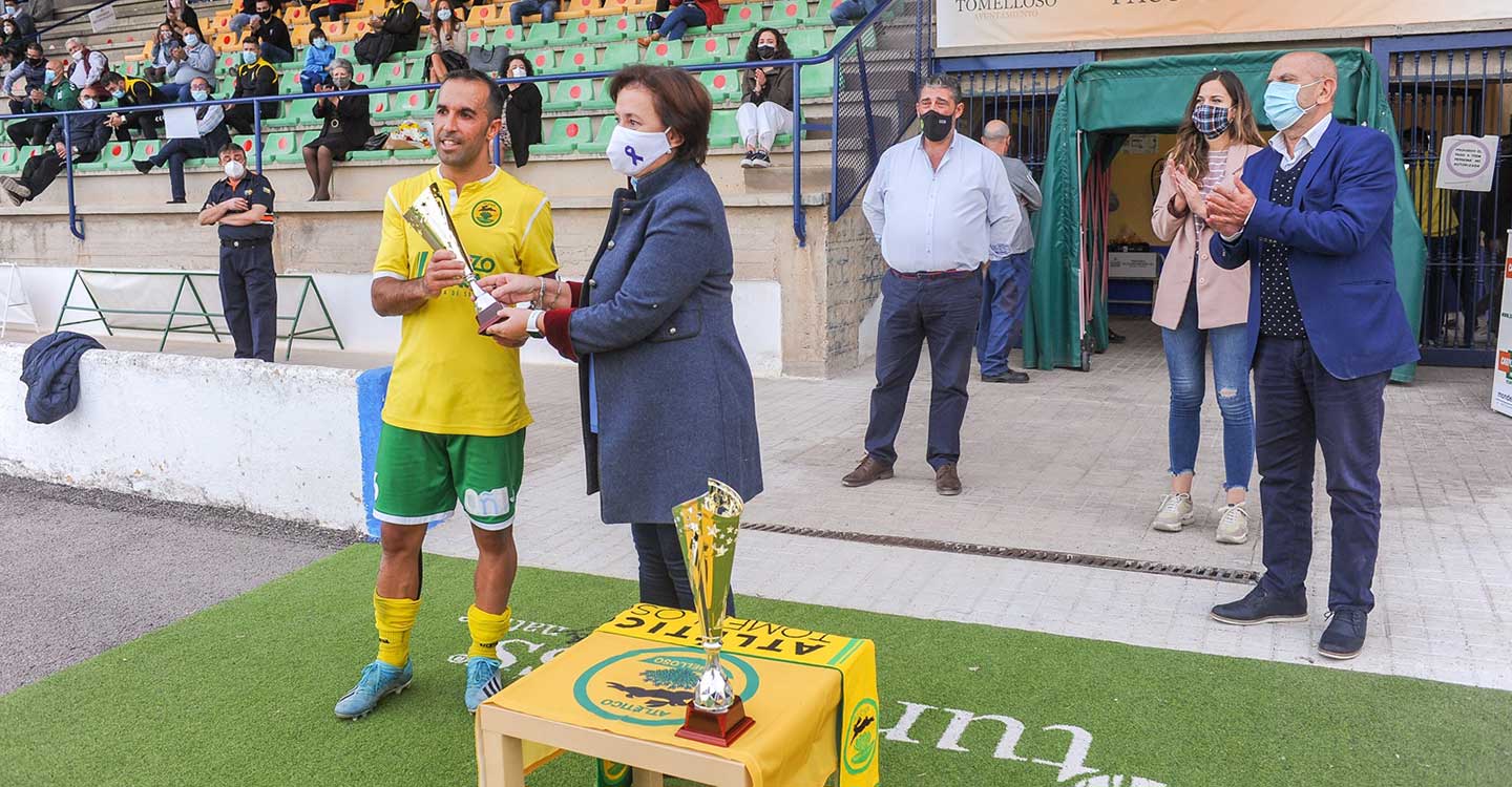 El “Memorial Jesús Úbeda” celebrado en el Estadio Municipal Paco Gálvez de Tomelloso se va a Balazote