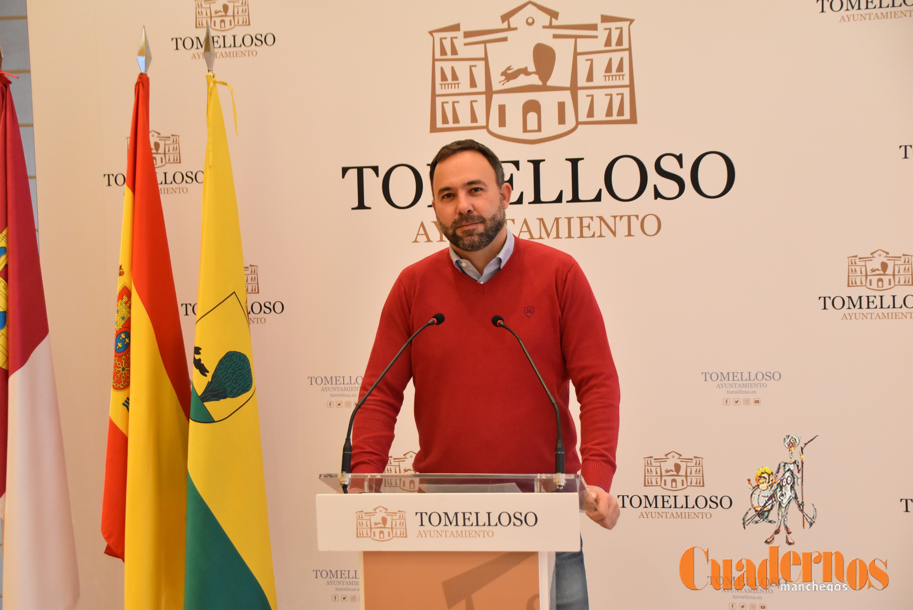Javier Navarro denuncia la privatización del servicio de limpieza de edificios e instalaciones municipales