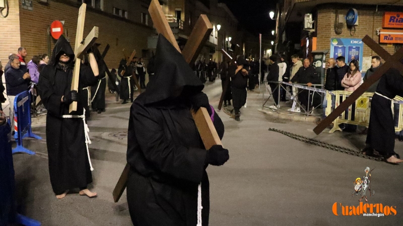 La “Procesión del Silencio” enmudece y emociona la madrugada de la ciudad de Tomelloso