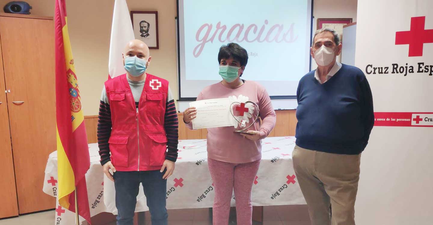 Voluntarios y voluntarias pertenecientes a las distintas asambleas de Cruz Roja, entre ellas Tomelloso, reciben un merecido reconocimiento