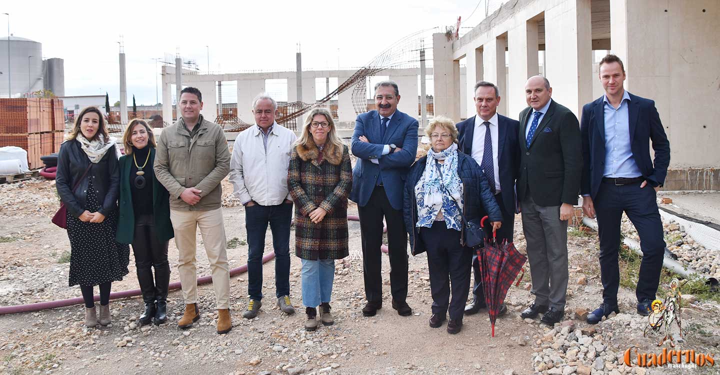  La nueva constructora toma posesión de las obras del nuevo Centro de Salud que se reanudarán en breve