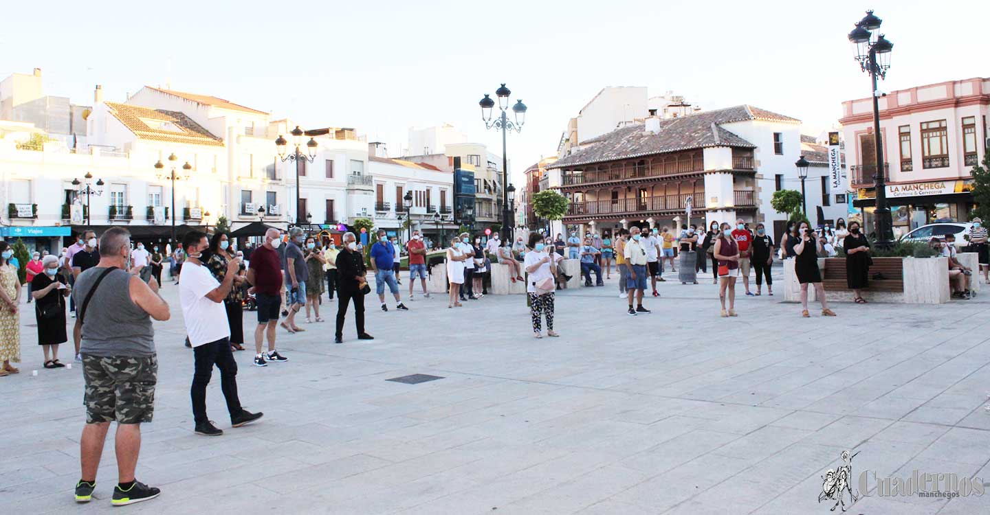 Tomelloso acoge un homenaje de recuerdo y despedida a los fallecidos por COVID-19