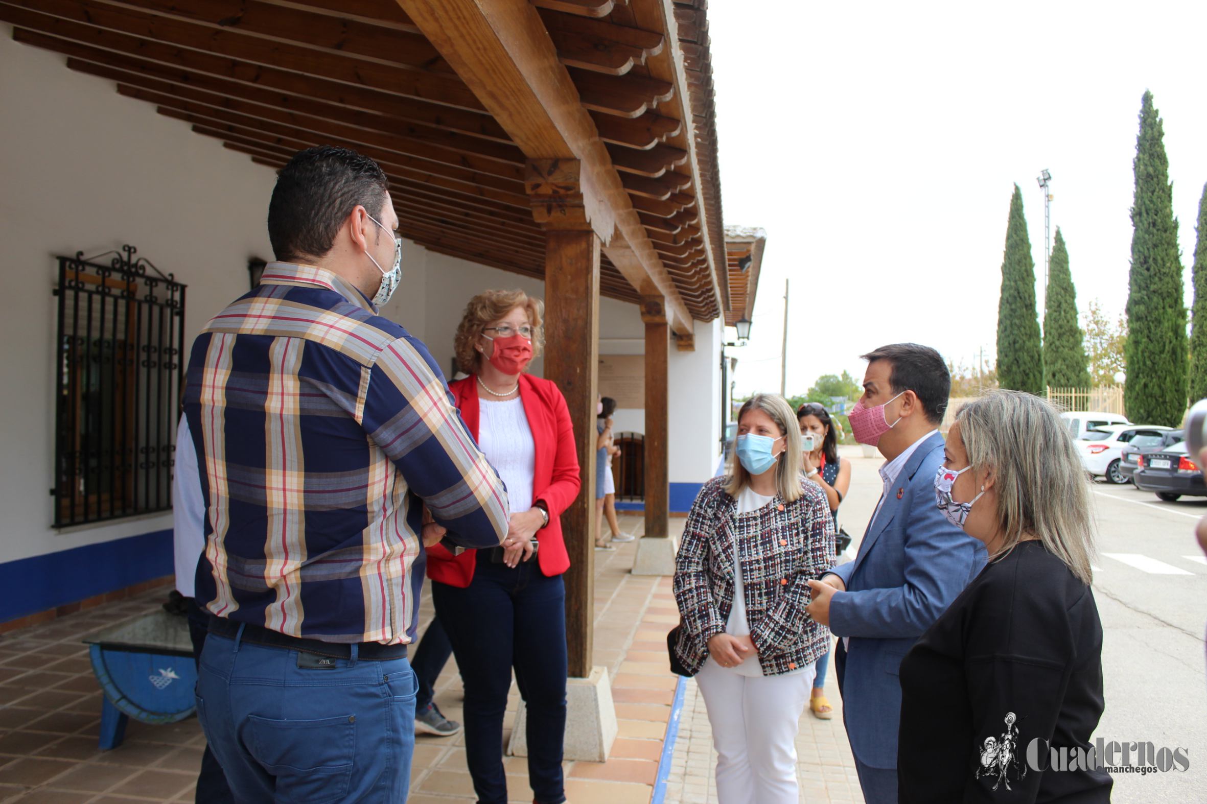 Martínez Arroyo visita Vinícola de Tomelloso