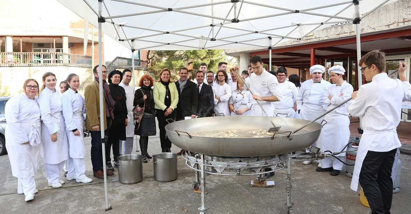 El Gobierno regional destina más de 500.000 euros en 681 becas para alumnas y alumnos de Formación Profesional Dual