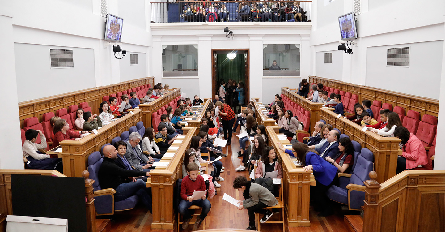 El ‘Pleno de la Infancia’ del parlamento autonómico celebrará los 30 años de la convención sobre los derechos infantiles