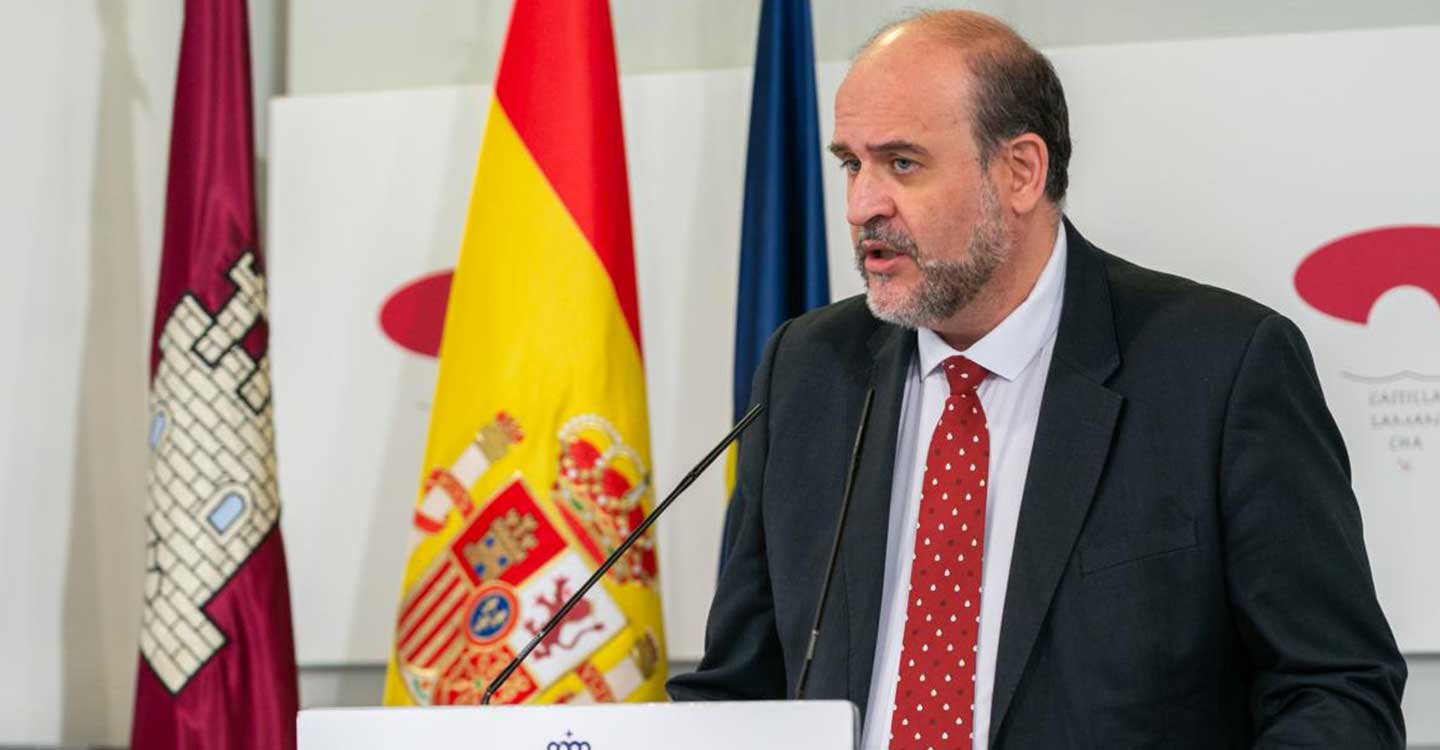 El Gobierno de Castilla-La Mancha plantea una ley de medidas urgentes que simplifique los trámites a las empresas que quieran instalarse en la región