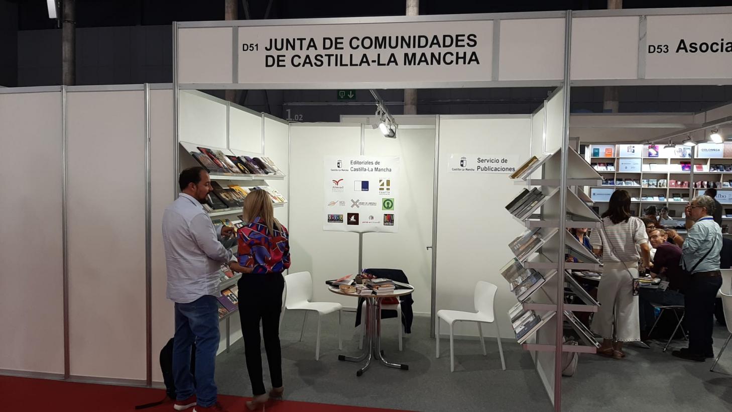 El Gobierno de Castilla-La Mancha promociona su fondo editorial y facilita a diez editoriales de Castilla-La Mancha su participación en LIBER 2022