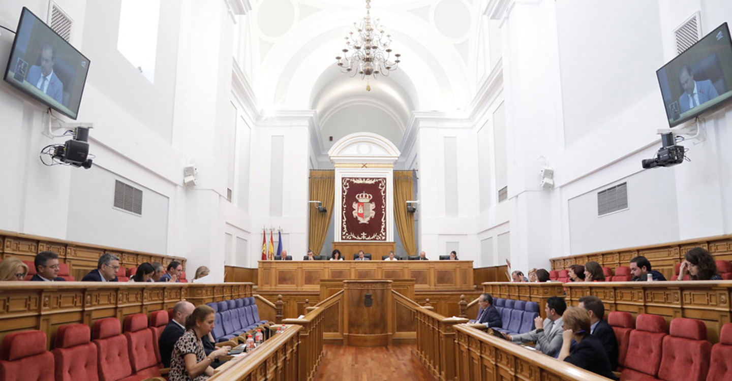 Las Cortes de Castilla-La Mancha piden al Gobierno central “la convocatoria urgente” del Consejo de Política Fiscal y Financiera