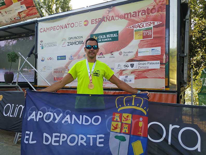 El Club de Piragüismo Las Grajas participa en el Campeonato Nacional de Maratón