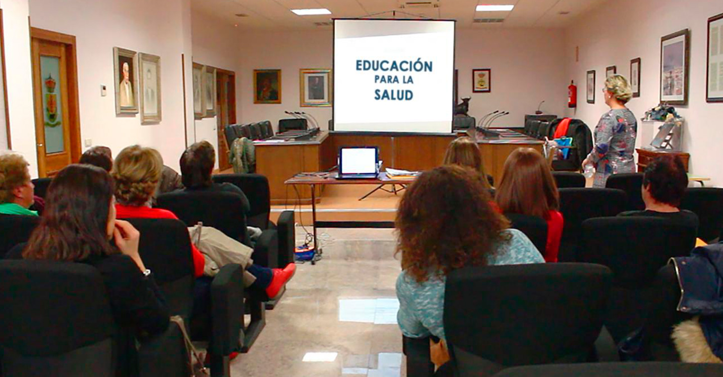 Más de 3.500 personas mayores participaron en actividades de educación para la salud impartidas por los profesionales de Atención Primaria