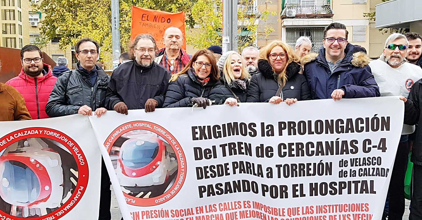 Plataformas ciudadanas en defensa del ferrocarril se concentran por un Tren digno