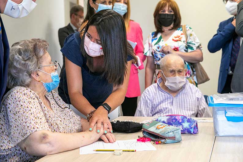 Día de los Abuelos. Una ocasión para reconocer el afecto, el recuerdo y el valor de abuelos en las familias