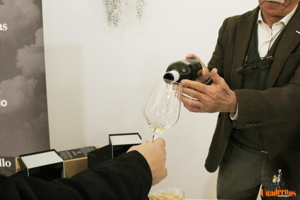 exitazo galeria del vino tomelloso 40