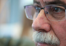 Recluido, de repente se me ocurre escribirte