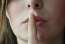 Y bien calladitos que estamos