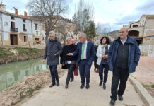 Ángel Víctor Torres visitó el municipio castellano-manchego de Mira, que ha recibido 24,7 millones en ayudas tras ser castigado por la Dana