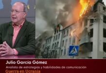 Las armas de comunicación emocional de Zelenski al cumplirse tres años de guerra