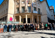 Ciudad Real condena el asesinato de Karilena con un minuto de silencio en la Subdelegación del Gobierno