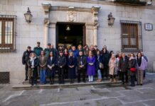 Un no rotundo a la violencia machista en el minuto de silencio de Toledo por el asesinato de Karilenia en Asturias