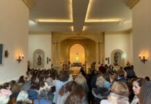 El Santuario de Pinilla acogió la presentación de los niños y niñas a la Virgen de las Viñas