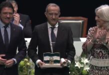 La Sociedad Cervantina de Alcázar felicita a la Academia de Bellas Artes Santa Cecilia por su distinción con la Bandera de Andalucía