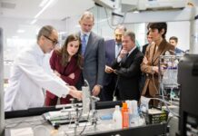 Sus Majestades los Reyes de España visitan el Hospital Nacional de Parapléjicos, centro referente en tratamiento e investigación en lesión medular