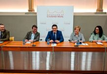 Valverde apuesta por maximizar el impacto de FENAVIN en la provincia con una acción comercial inédita y visitas a bodegas ciudadrealeñas después de la feria