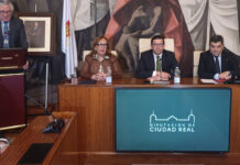 Valverde destaca la estrecha vinculación de la Diputación con la sanidad en la apertura del curso de la Real Academia de la Medicina