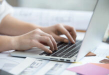 El número de afiliados extranjeros crece en 15.804 ocupados en febrero, de los que 4.204 son autónomos