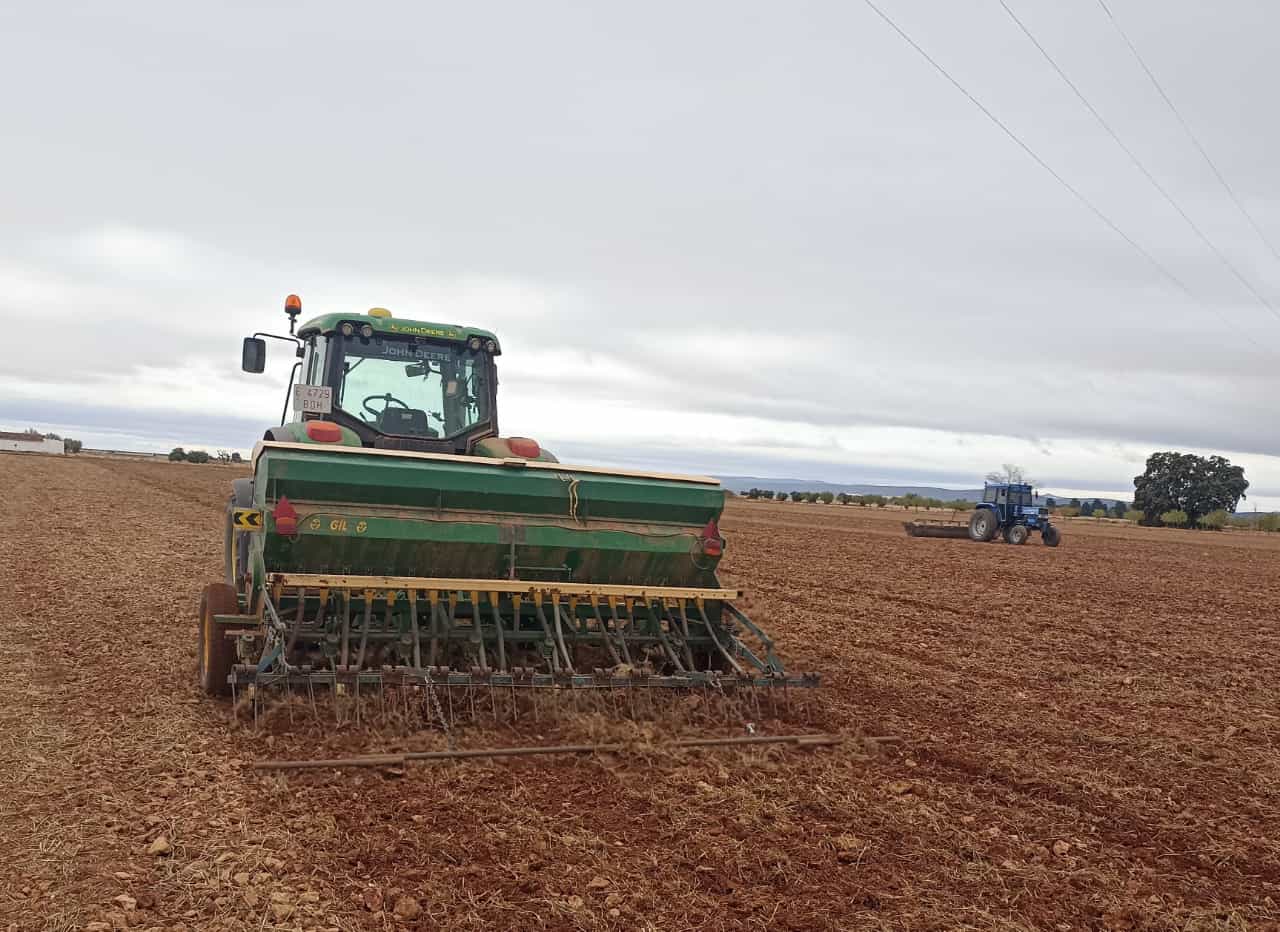 ASAJA Ciudad Real recuerda que los agricultores y ganaderos pueden pedir la exención del IBI rústico de 2023