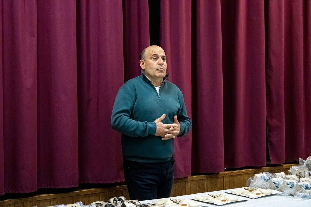 catafamiliar q de queso argamasilla 8