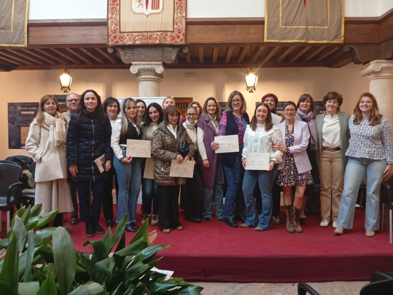 El Consejo Local de la Mujer rinde homenaje a 12 mujeres emprendedoras de Villanueva de los Infantes