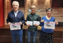 La VIII Gala Drag de Valdepeñas recaudó 2.688 euros para luchar contra el cáncer