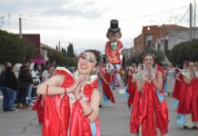 La peña Harúspices de Tomelloso ganadora del Premio Principal del Concurso de Carrozas y Charangas de Malagón